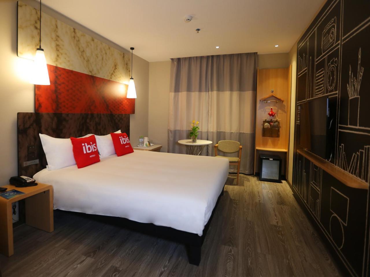 Ibis Haikou Injoy Plaza Hotel Exterior photo